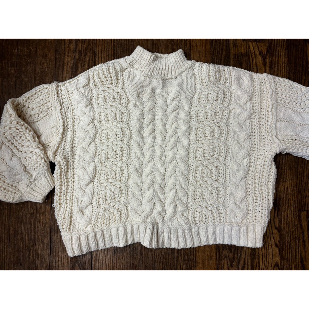 POL Chunky Crochet‎ Cropped Knit Sweater, White, Small, Mock Turtleneck - Picture 4 of 9
